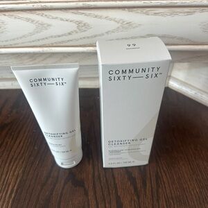 COMMUNITY SIXTY-SIX Detoxifying Gel Cleanser